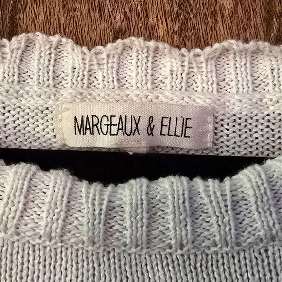 Knit Short-Sleeved Sweater - Picture 3 of 5